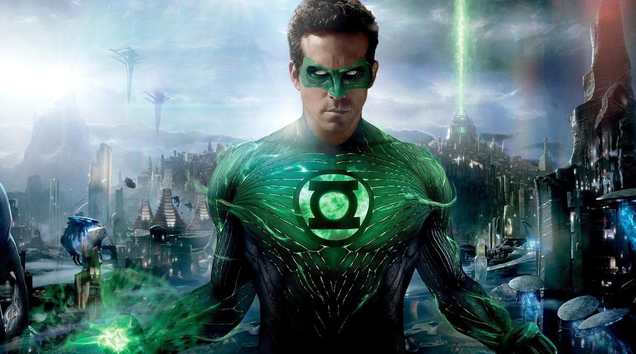 A promotional image of Ryan Reynolds in Green Lantern