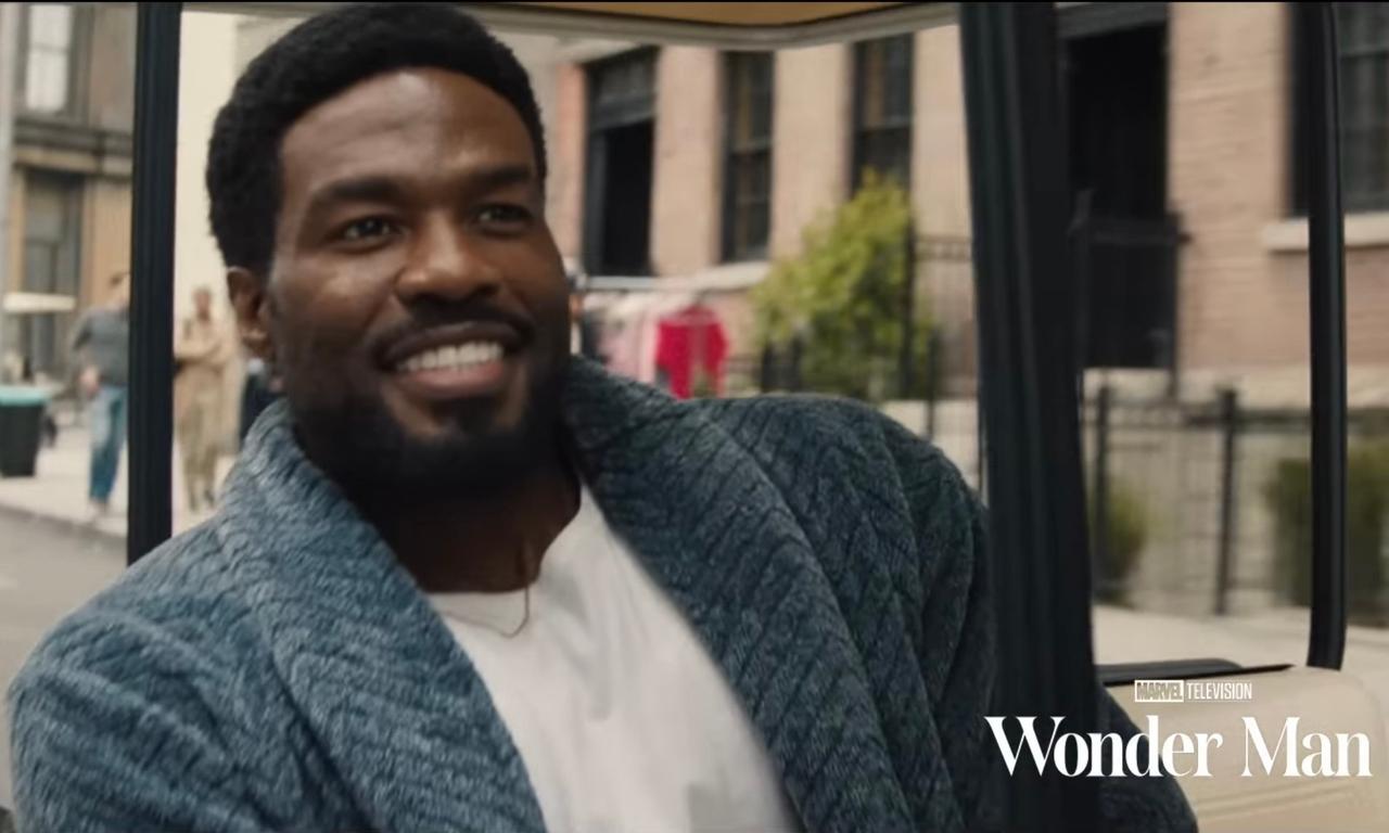 A still of Yahya Abdul-Mateen II in Wonder Man