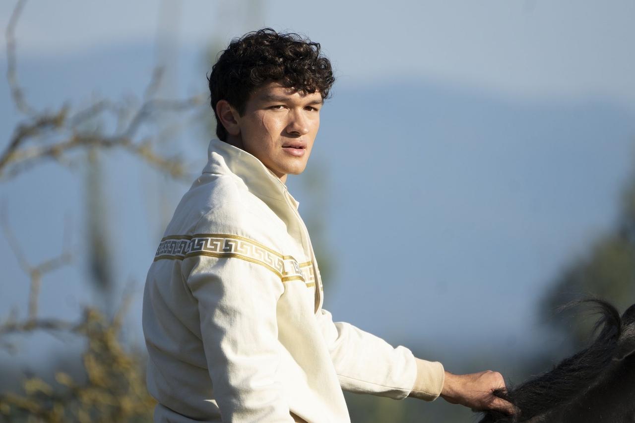 An image of Charlie Bushnell as Luke Castellan in Percy Jackson and the Olympians season 2