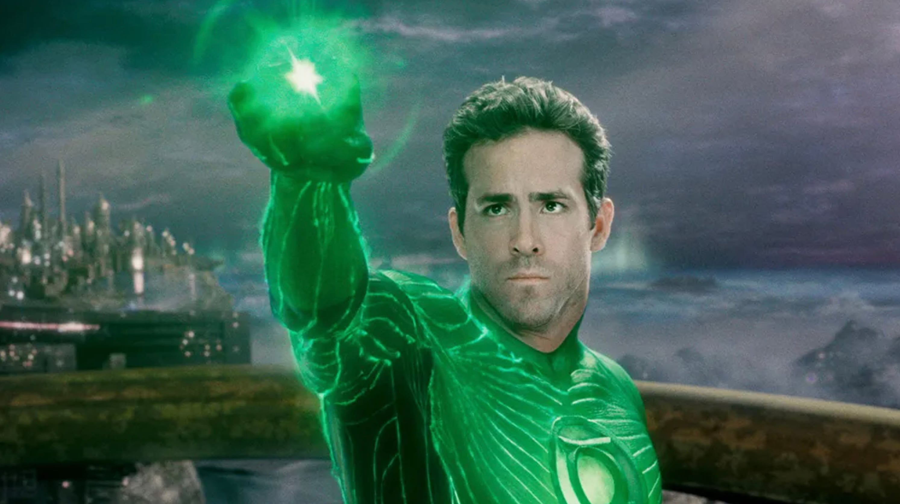 An image of Ryan Reynolds as Green Lantern