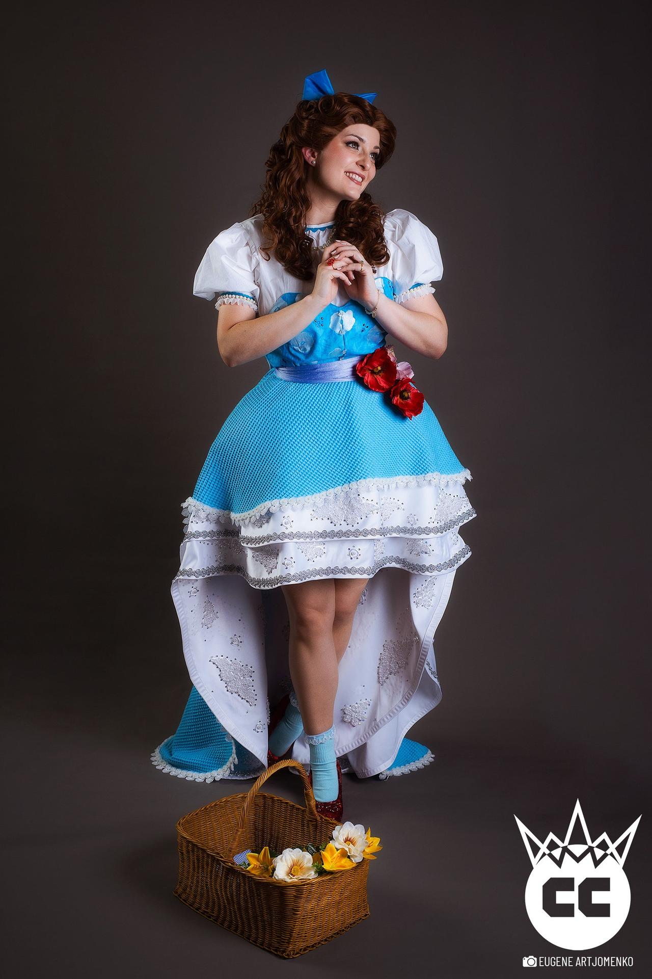 Usagitxo as Dorothy from The Wizard of Oz